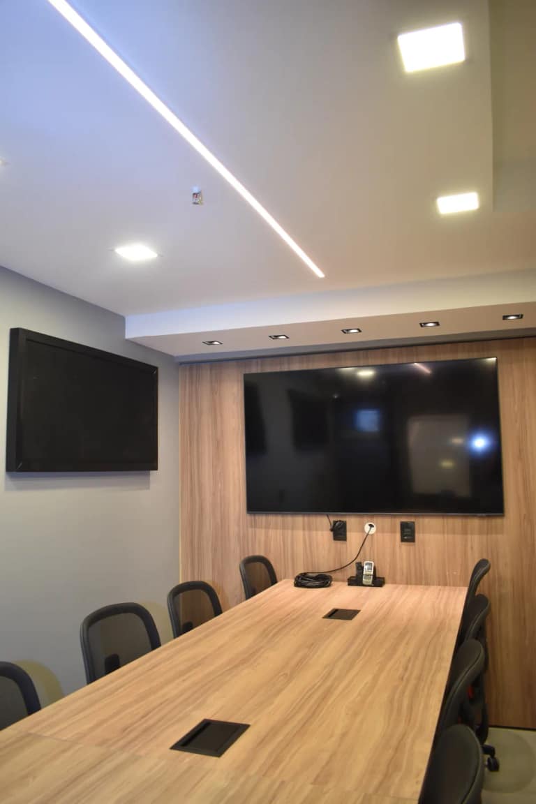 Meeting Room — Wefoundr coworking, Salvador