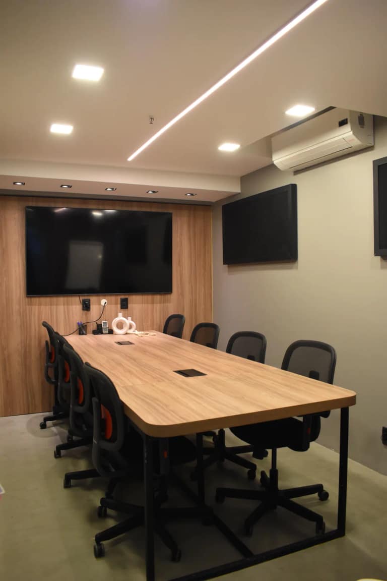 Meeting Room — Wefoundr coworking, Salvador